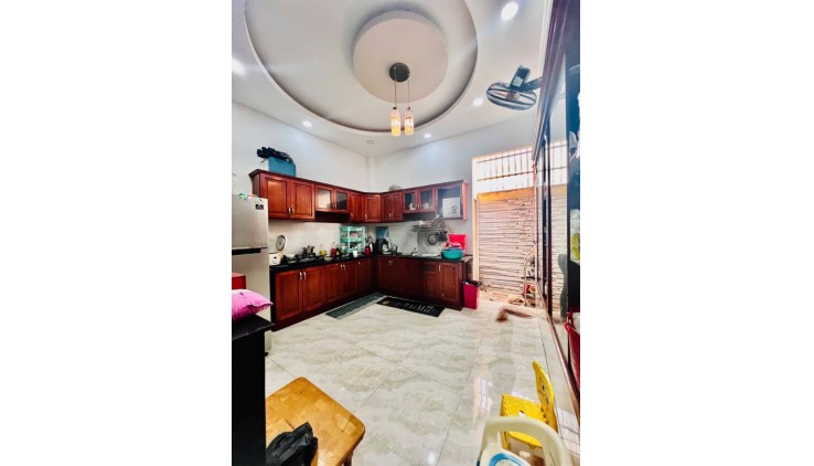Bán nhà đẹp Đối diện Vạn Phúc City, HXH Căn góc 2 Mặt tiền  Chủ gấp bán giảm 300tr chỉ còn 6,5 tỷ